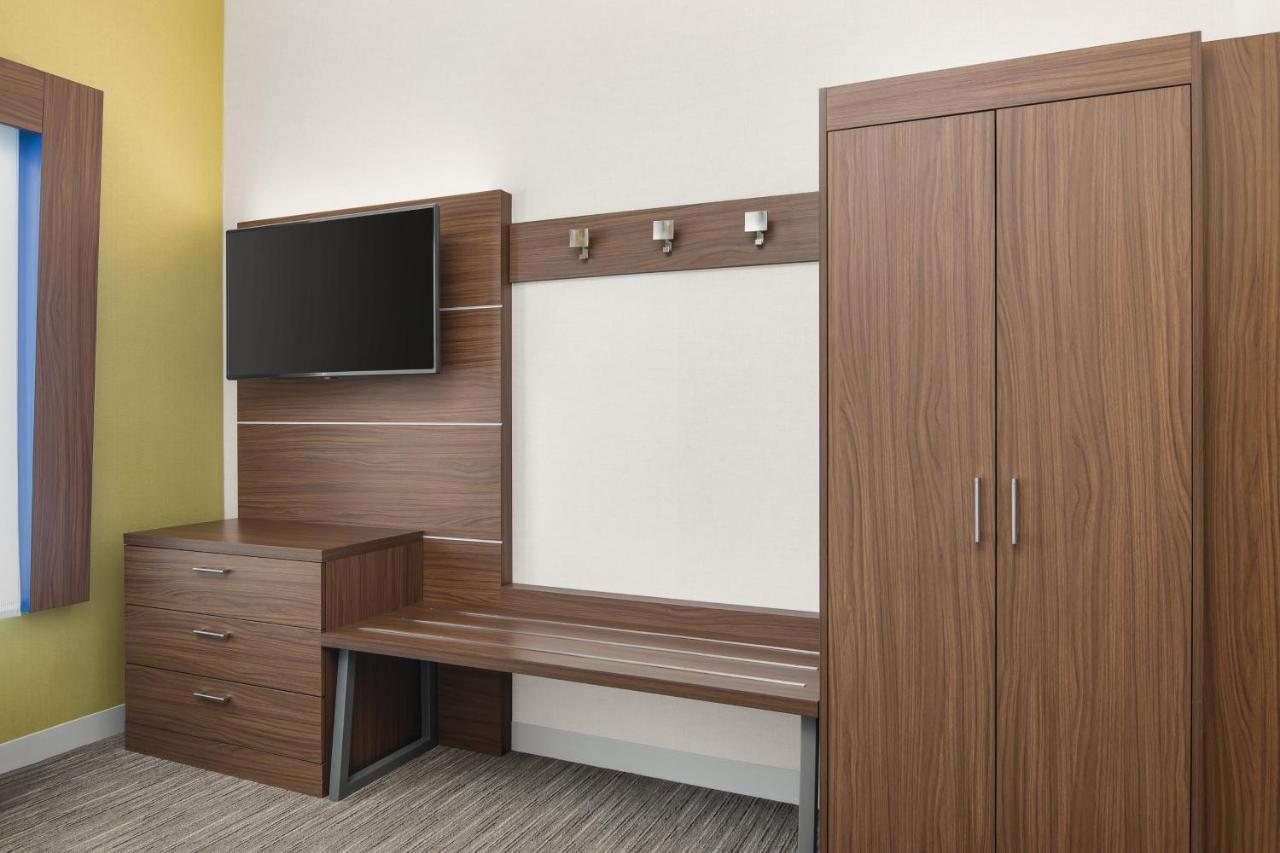Holiday Inn Express Hotel & Suites Sacramento Airport Natomas, An Ihg Hotel Rum bild