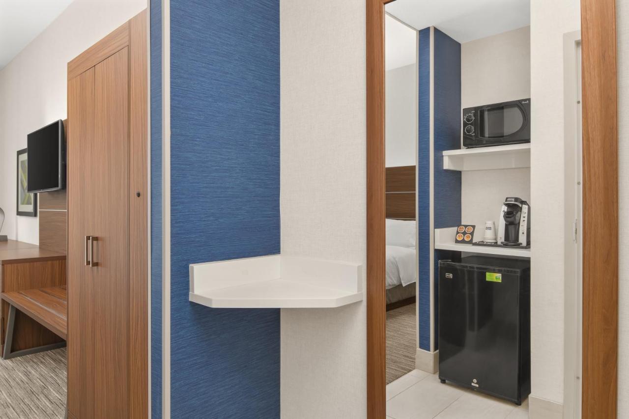 Holiday Inn Express Hotel & Suites Sacramento Airport Natomas, An Ihg Hotel Rum bild
