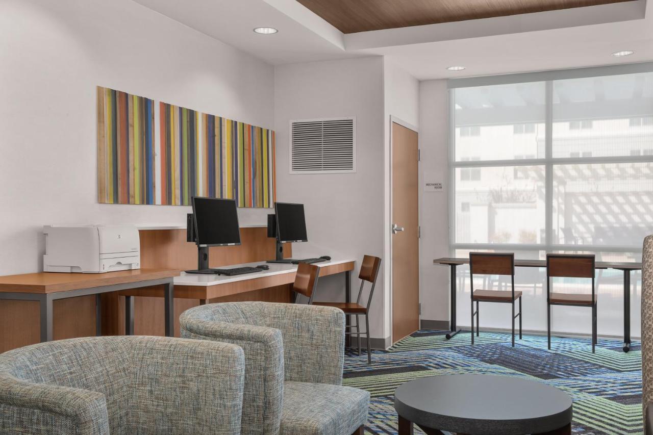Holiday Inn Express Hotel & Suites Sacramento Airport Natomas, An Ihg Hotel Exteriör bild