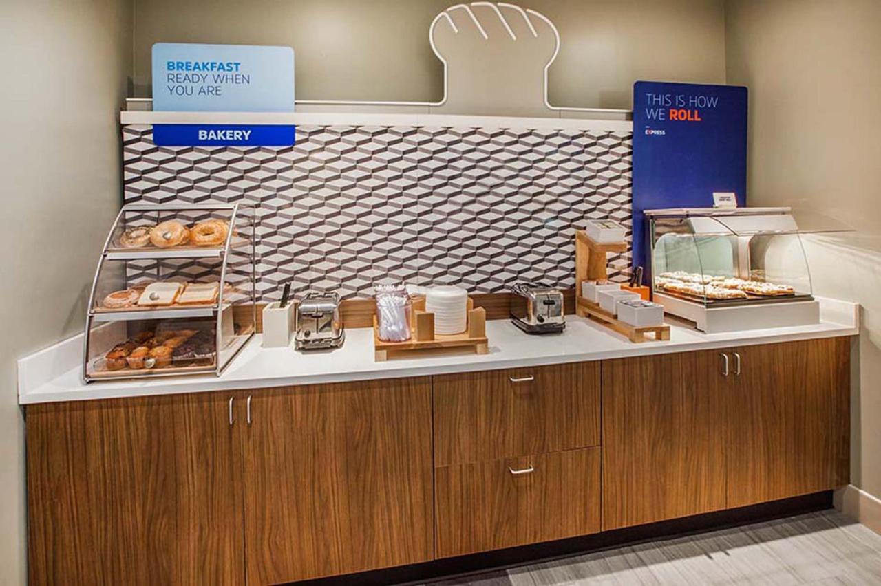 Holiday Inn Express Hotel & Suites Sacramento Airport Natomas, An Ihg Hotel Exteriör bild